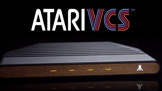 Игровата конзола Atari VCS идва със собствена Linux дистрибуция AtariOS. RAM паметта се удвоява