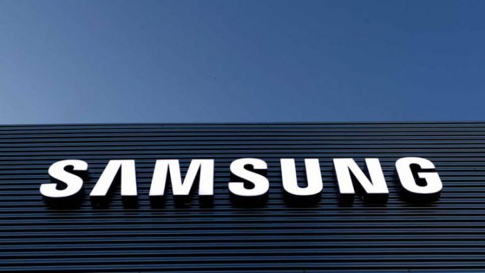 Вариант на Samsung Galaxy S10 ще дойде с 6 камери и 5G