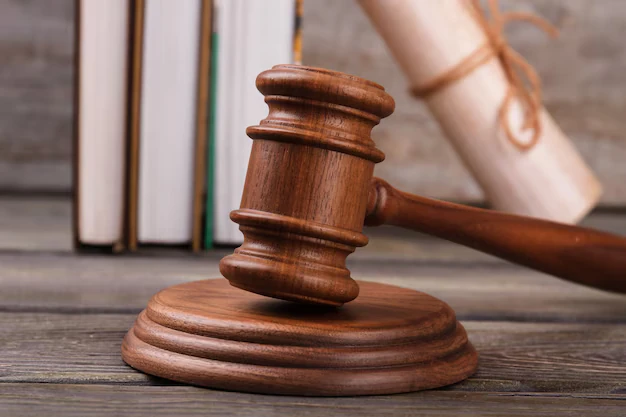 Court Hammer